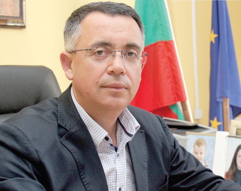 Хасан Азис: Тридесет и три години ДПС изгражда демокрацията в България