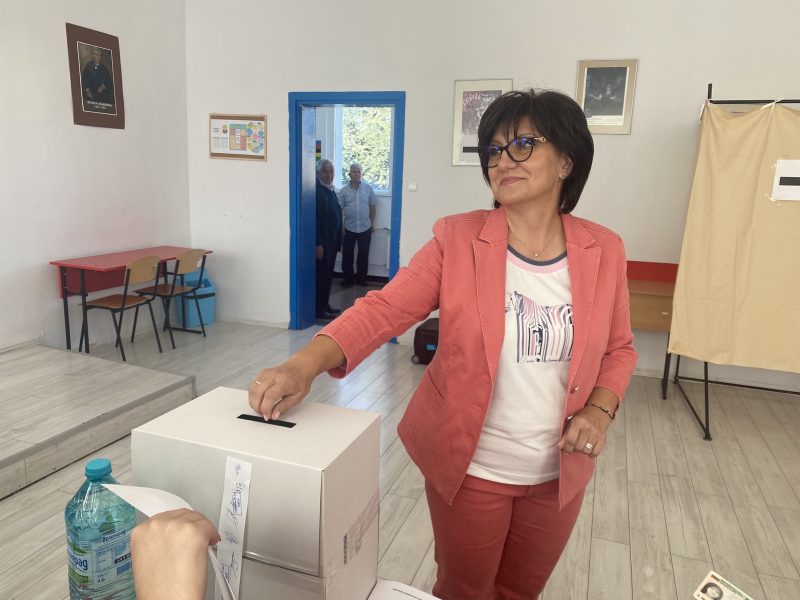 Цвета Караянчева: Гласувах за управление, което да укроти шоковите цени, да спре обедняването на българите