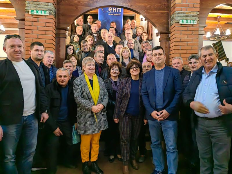 ГЕРБ проведоха заседание, подкрепи ги Асим Адемов