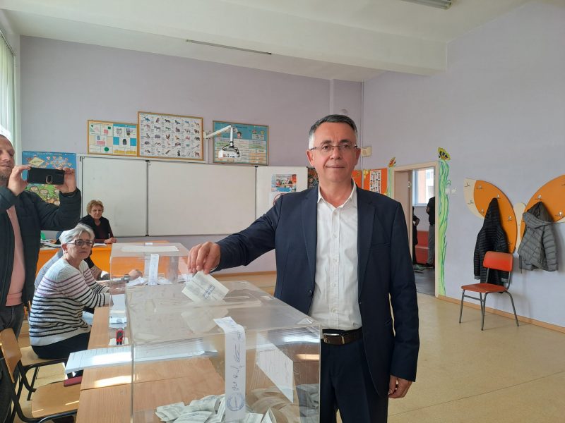 Хасан Азис: Гласувах за сигурна и стабилна България