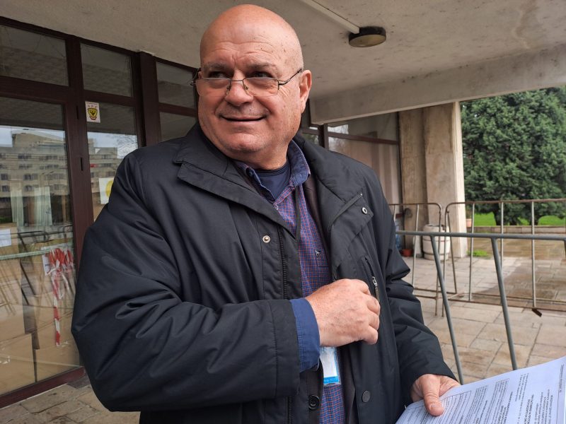 17 часа след края на изборния ден, последната секция предаде протоколите си в РИК