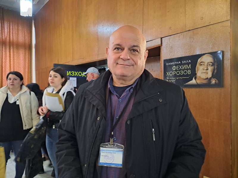 Следизборната нощ: 3-ма припаднали, масово сгрешени протоколи