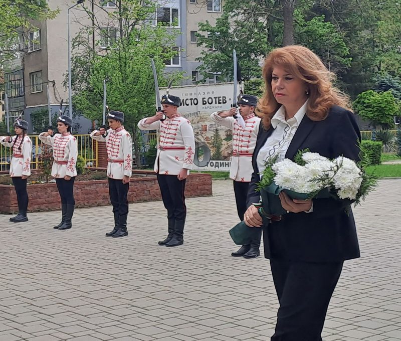 Йотова: Неприемането на бюджет в момента е липса на политическа и човешка отговорност