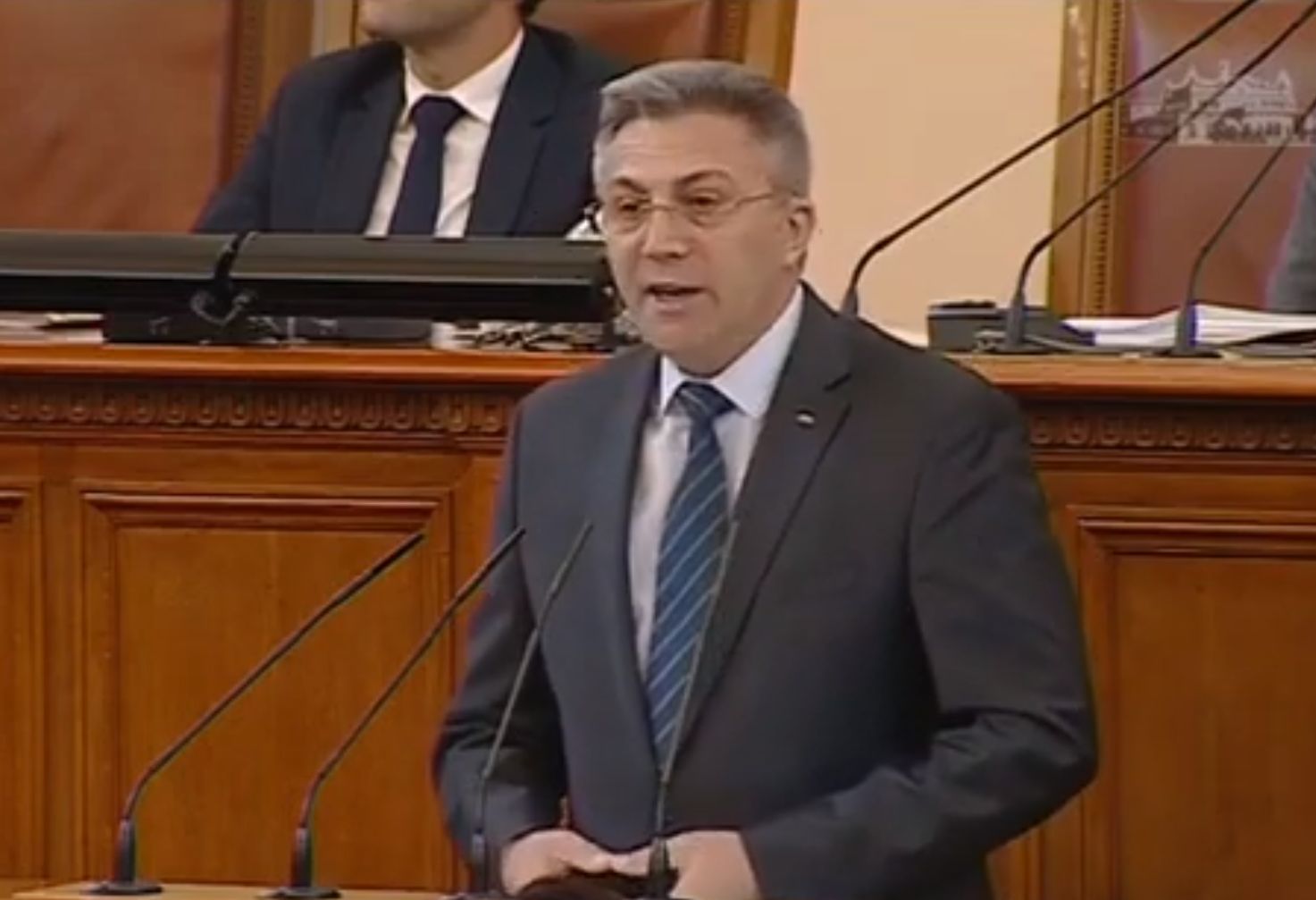Мустафа Карадайъ: Умнокрасиви Рамбовци рушат държава, държавност и демокрация /Видео/