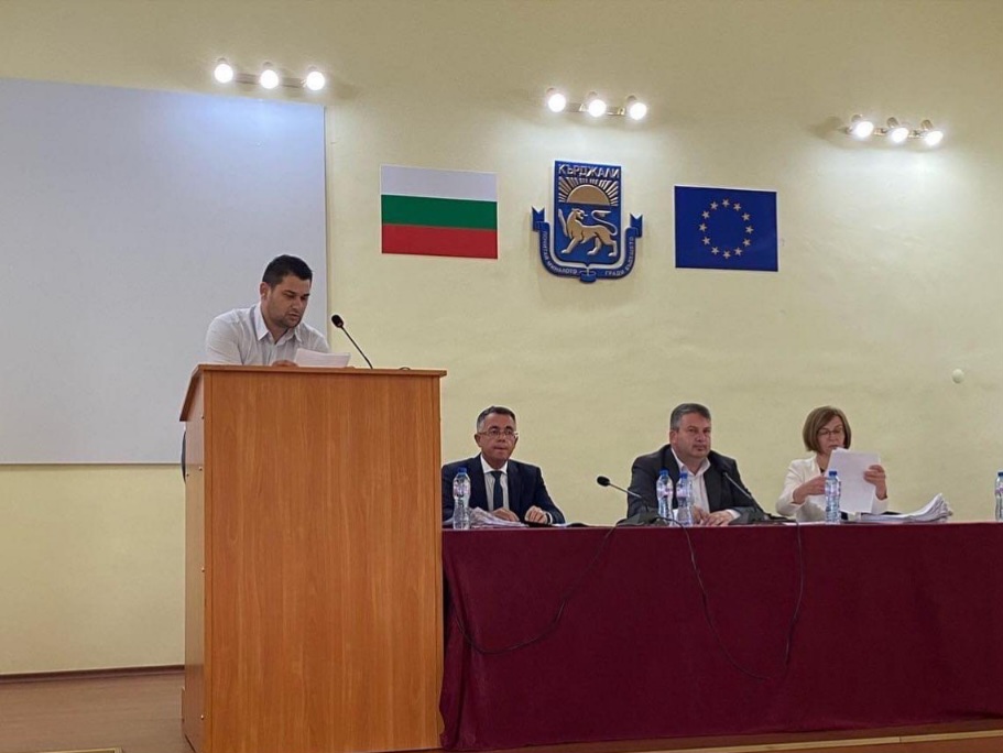 Руслан Терзиев от ГЕРБ: В бюджет 2023 на община Кърджали не фигурират проекти от първостепенна важност за развитието на града ни