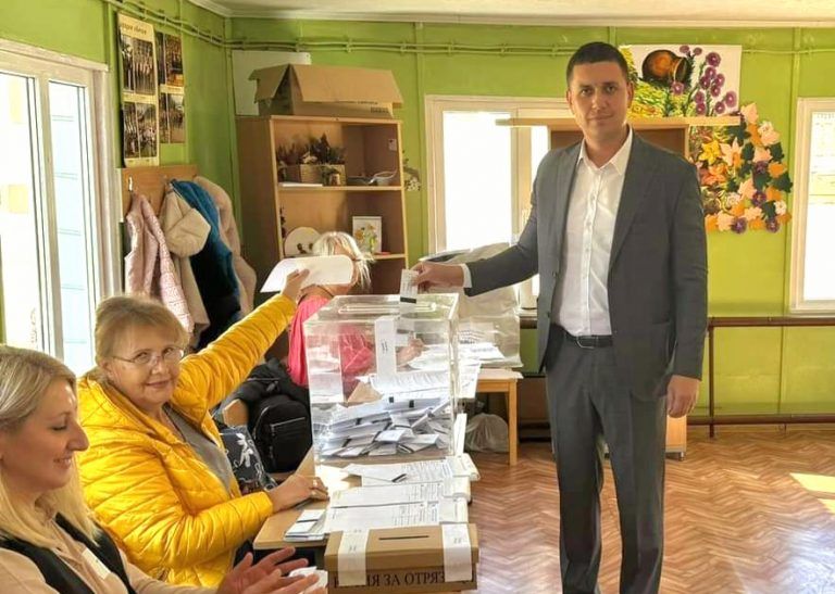 92,02 процента подкрепа за новия кмет на Черноочене Айджан Ахмед