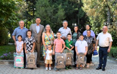 Децата от Коран-курсовете получиха подаръци и поздравления от ръководството на община Черноочене
