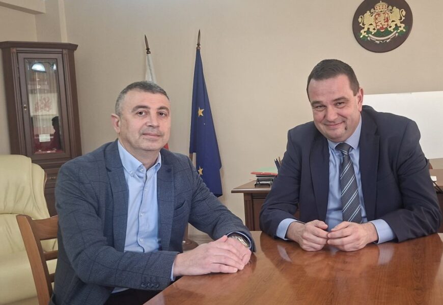 Здравко Тодоров прие поста областен управител от Никола Чанев Здравко Тодоров прие поста областен управител от Никола Чанев