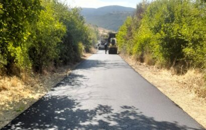 Ударно обновяват пътищата в Чернооченско, нов асфалт за Вождово