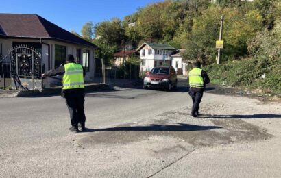 Трима задържани и 124 проверени автомобила при акцията срещу купения вот в Кърджалийско