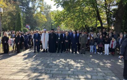 Стотици кърджалийци се събраха в Градската градина за празника на града