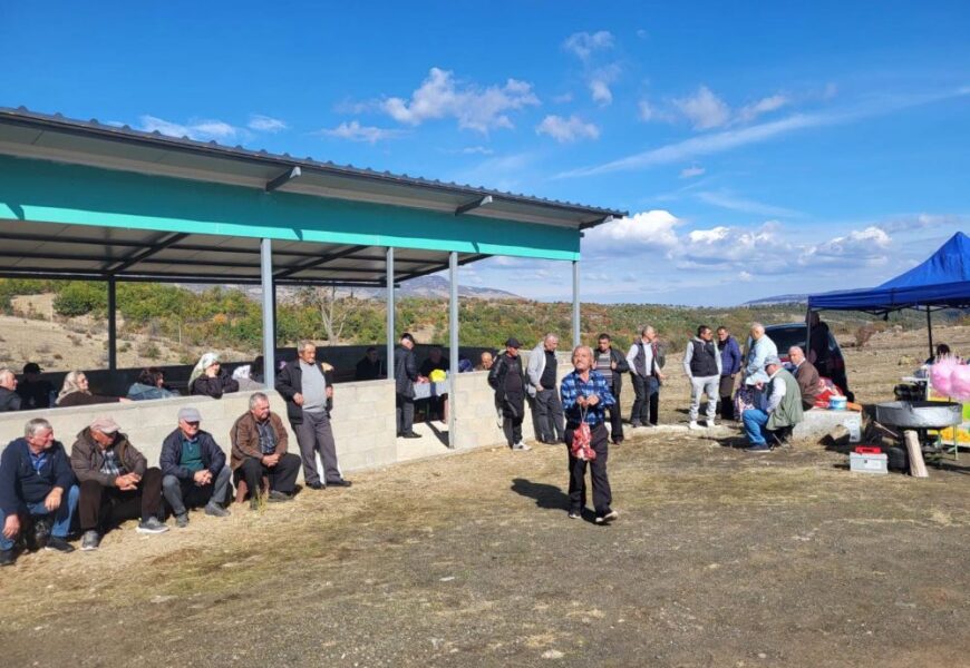Традиционното мае събра жители и гости на момчилградското село Врело Традиционното мае събра жители и гости на момчилградското село Врело